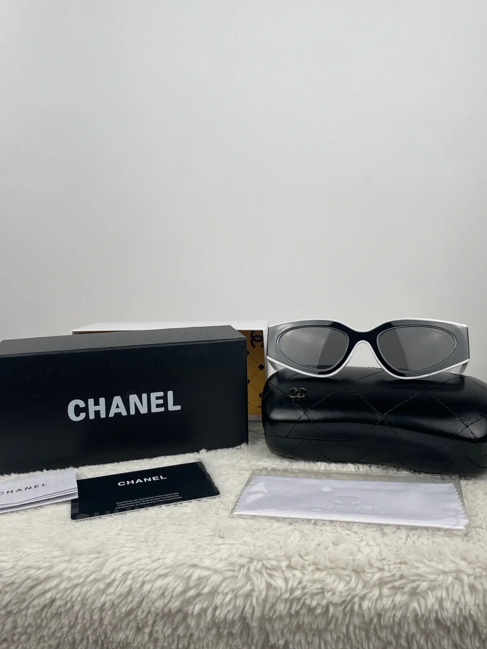 Chanel Cat Eye Sunglasses Women Black White Frame Gray Lense Excellent Condition